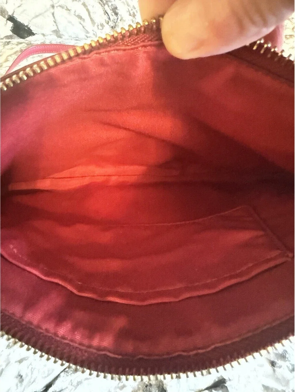 Coach F52881 Red Crossgrain Leather East West Crossbody Shoulder Bag EUC
